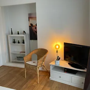 Appartement Aux Deux Colombes Avec Balcon Et Garage, Pamiers