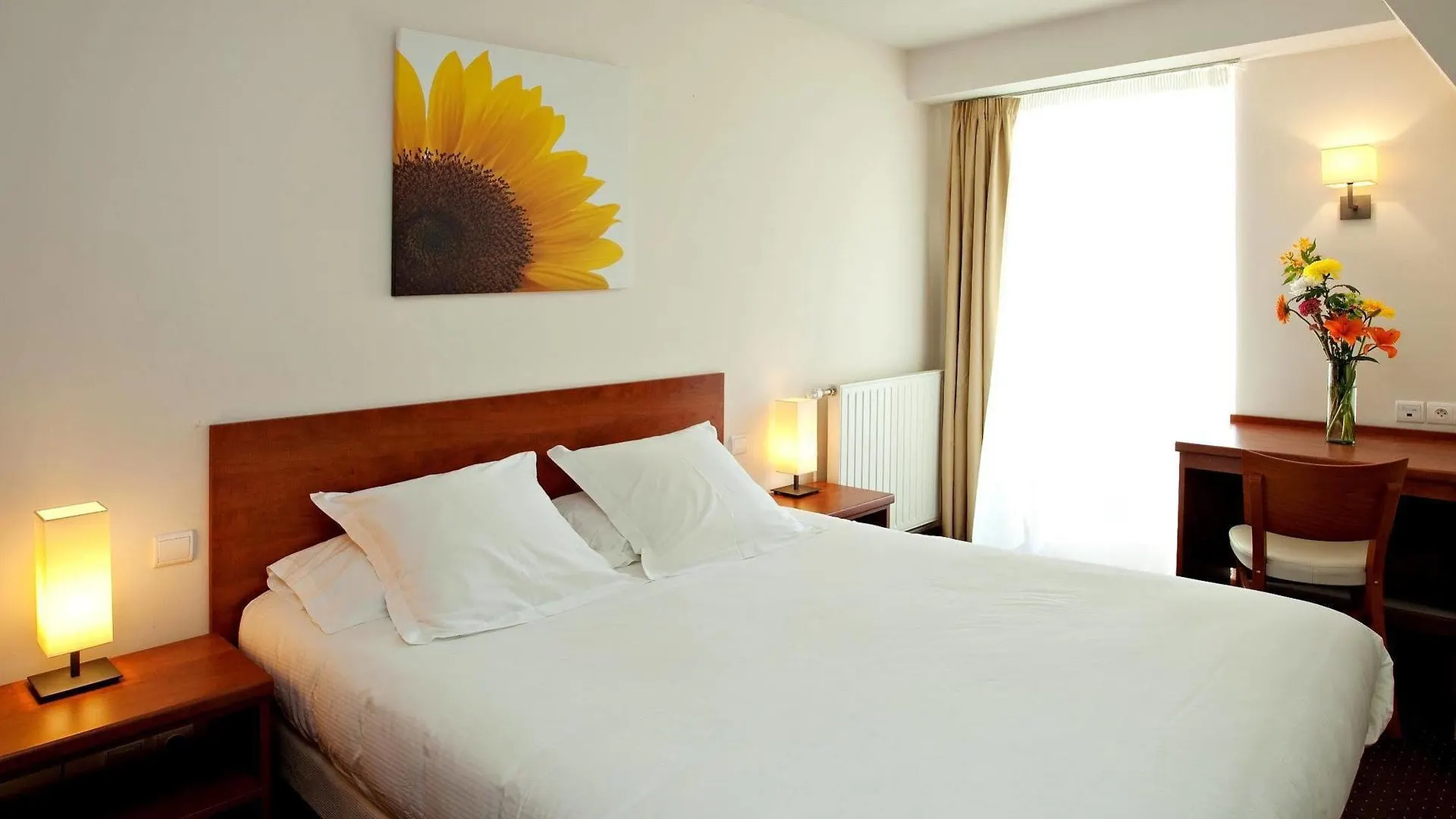 Hotel La Riviere Entraygues-sur-Truyere 3*,